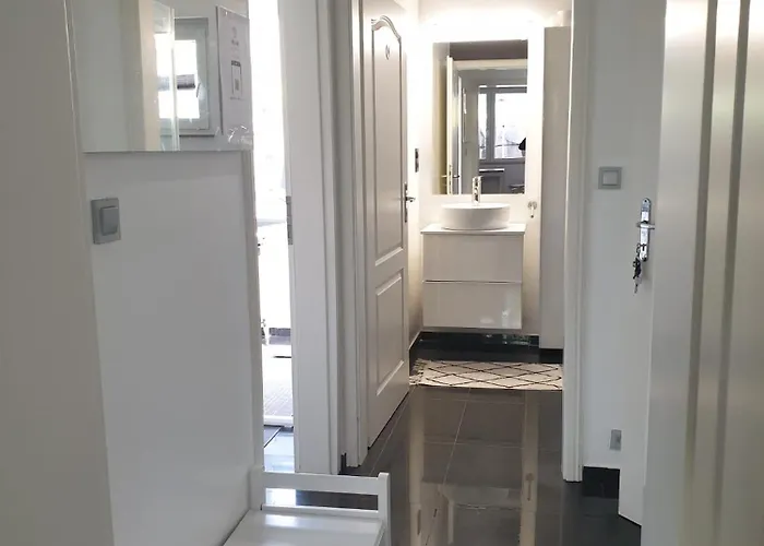 公寓 Im Gruenen Zwischen Messe & Flughafen Koeln! *