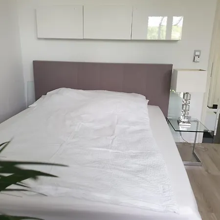 Appartement Im Gruenen Zwischen Messe & Flughafen Koeln! *