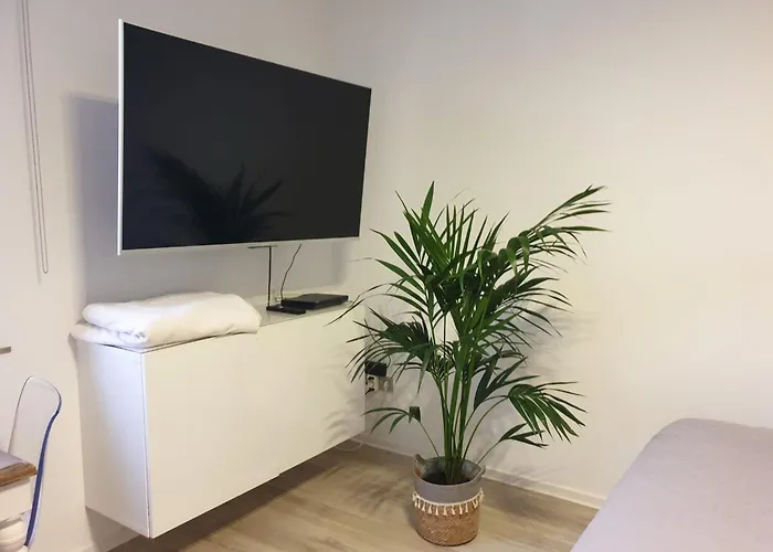 Im Gruenen Zwischen Messe & Flughafen Koeln! Kolín nad Rýnem